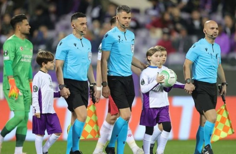 Historike/ Për herë të parë 4 arbitra shqiptarë do të gjykojnë një ndeshje në grupet e Champions League (EMRAT)