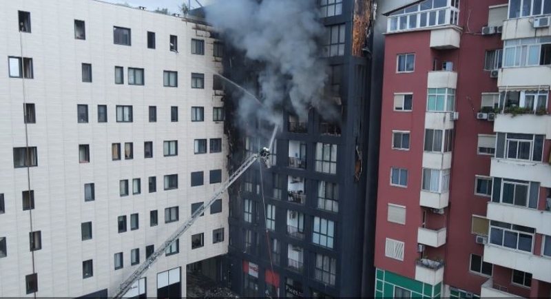 Zjarri në pallatin 10-katësh në Tiranë, policia bën lëvizjen urgjente në prokurori