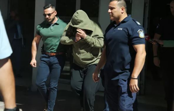 Vrau shqiptarin për parkingun në lagje, mbetet në burg 68-vjeçari grek