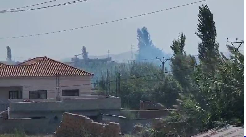 Aktivizohen tre vatra zjarri në Mbrostar, në Pishporo dhe në Levan të Fierit