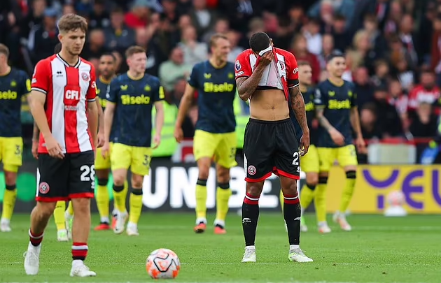 Habit tifozja e Sheffield United, veprimi i saj pas humbjes 0-8 nga Newcastle bëhet viral… | FOTO