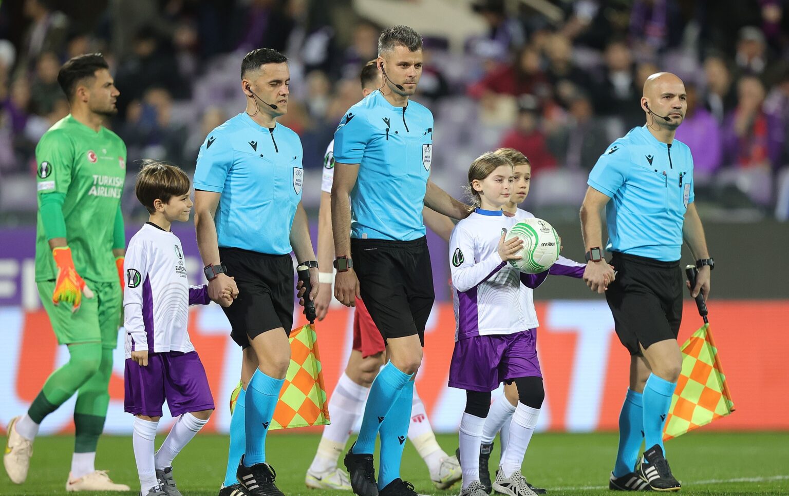 Katër arbitra shqiptarë do të vendosin drejtësi në fazën e grupeve të Champions League