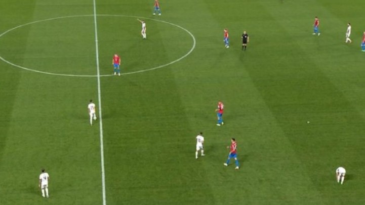 Super gol i Nedim Bajramit, barazohet ndeshja në Çeki