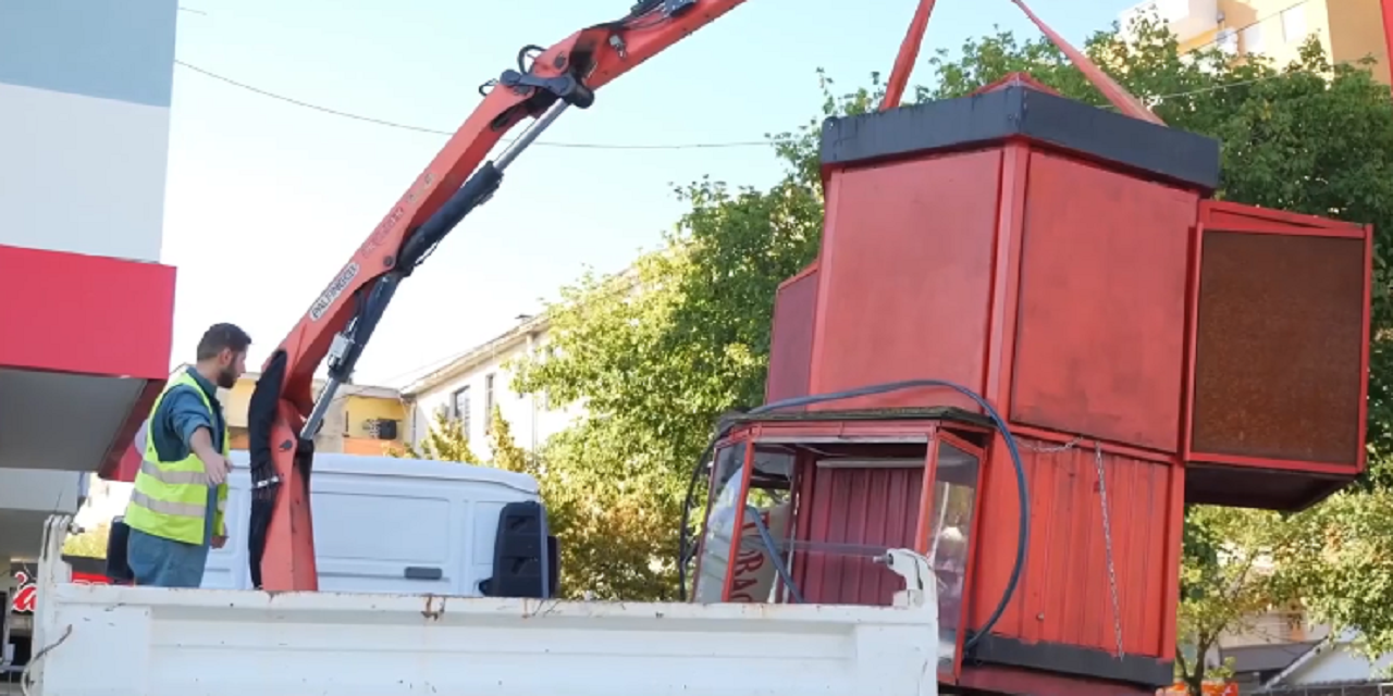 Hiqen kioskat dhe spostohen shitësit ambulant, Rama: Për një Shkodër të pastër siç i ka hije