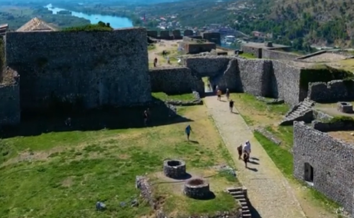 Rama: Internet falas në atraksionet turistike të Shkodrës dhe pedonalen e qytetit