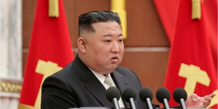 Raportohet se Kim Jong-un është nisur në Rusi për takim me Putinin