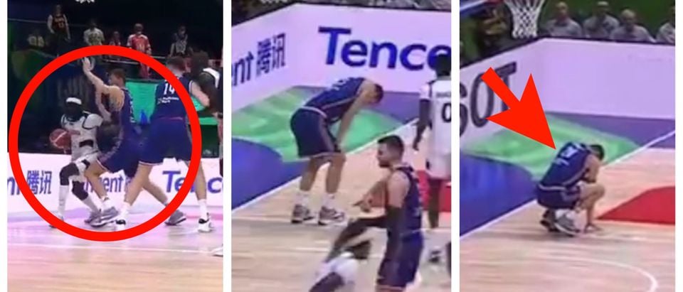 Lojtari serb humb veshkën pas një goditjeje gjatë ndeshjes