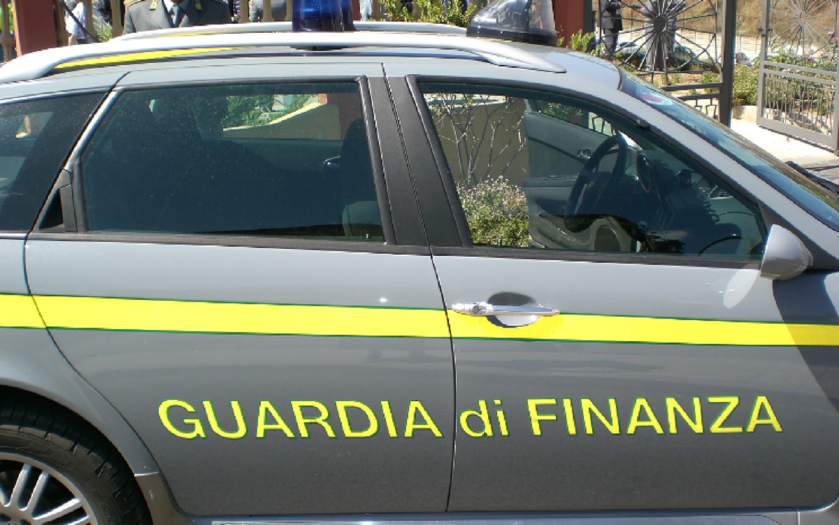 Trafik droge nga Shqipëria, 8 të arrestuar në Itali. Sekuestrohen heroinë, kokainë dhe makinat e modifikuara