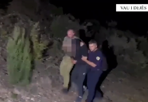 EMRAT/ Kultivonin kanabis, arrestohet dy të rinjtë. Asgjësohen nëpërmjet djegies 156 bimë narkotike