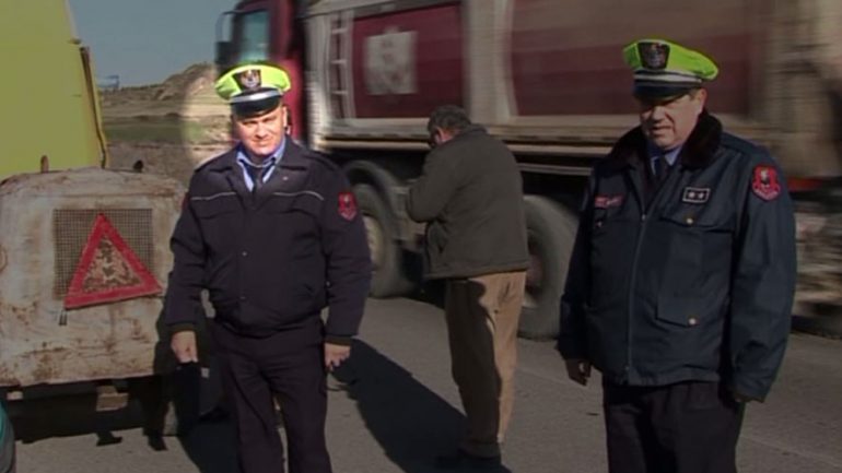 Kolegët e kërkonin për trafik droge, Julian Balliu emërohet në krye të Policisë Rrugore për Milot-Morinë, mori edhe shokun me vete