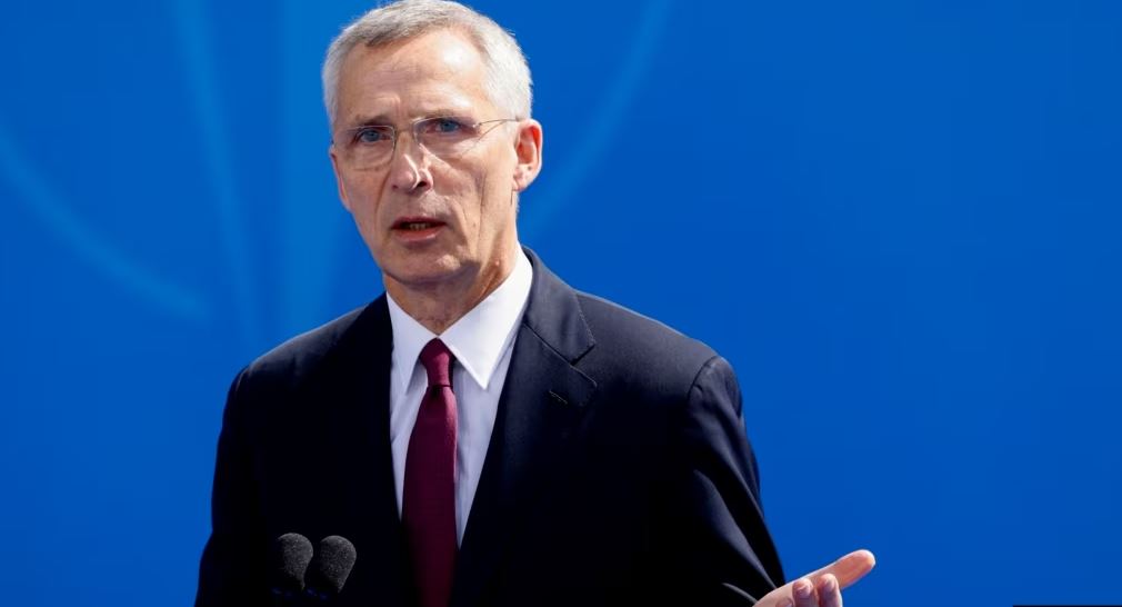 Stoltenberg: Rritja e pranisë së NATO-s në Kosovë ishte e rëndësishme