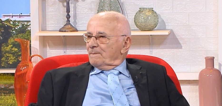 “I kishte thyer këmbën fëmijës së xhindit”, avokati tregon historinë e frikshme: E çuam të 5-sa në Tiranë, se kujtonim se ishte i çmendur