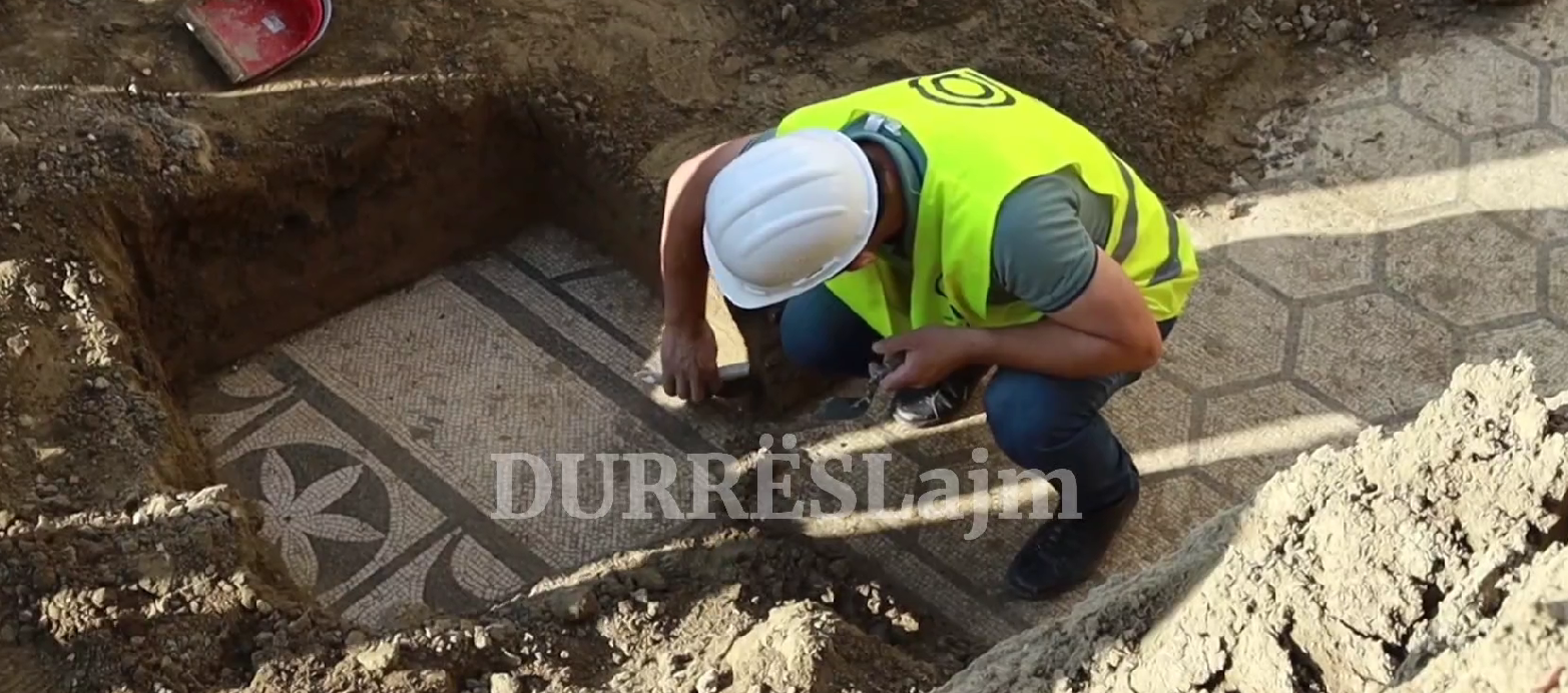 Një zbulim i rrallë del në dritë në Durrës, arkeologu: Më i rëndësishmi në Shqipëri këto vitet e fundit! (VIDEO)