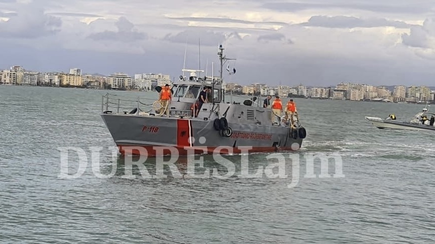 Ra në kontakt me energjinë elektrike, humb jetën marinari 18-vjeçar në Durrës (EMRI)
