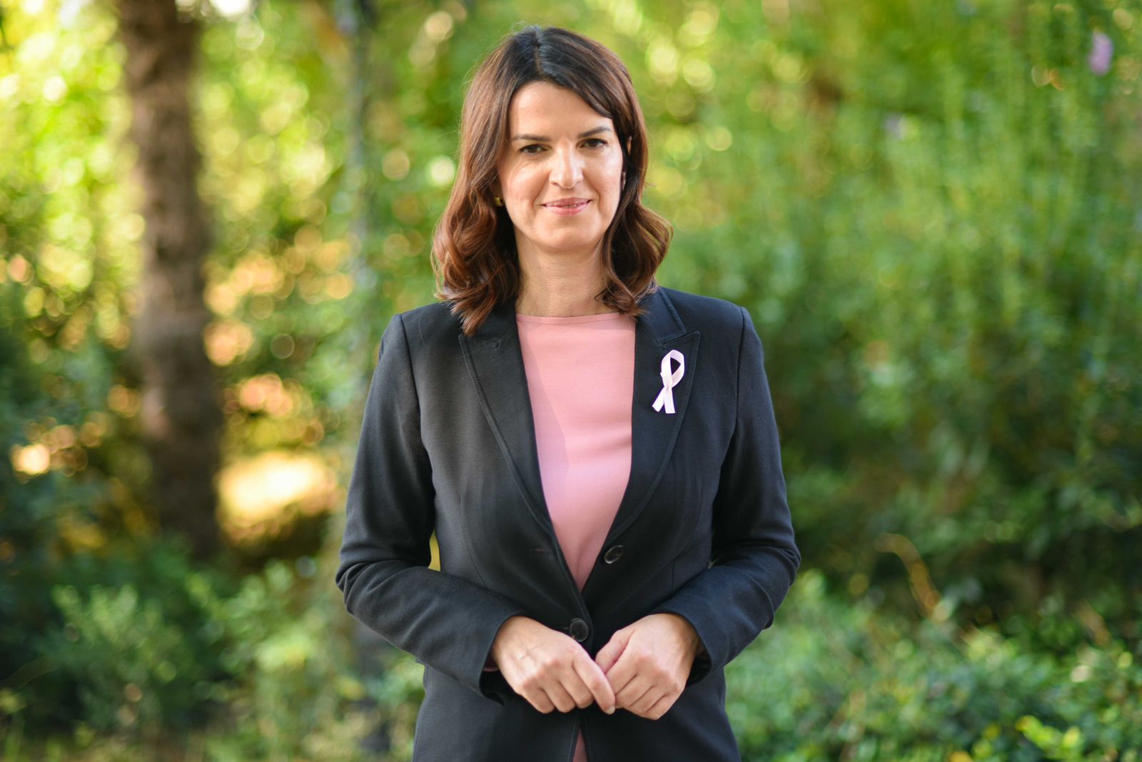 Tetori Rozë/ Ministrja Koçiu: Përfitoni nga programi ynë i mamografisë falas në të gjithë vendin