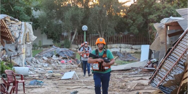 Rrëfimi i një të mbijetuari nga sulmi i Hamasit në jug të Izraelit