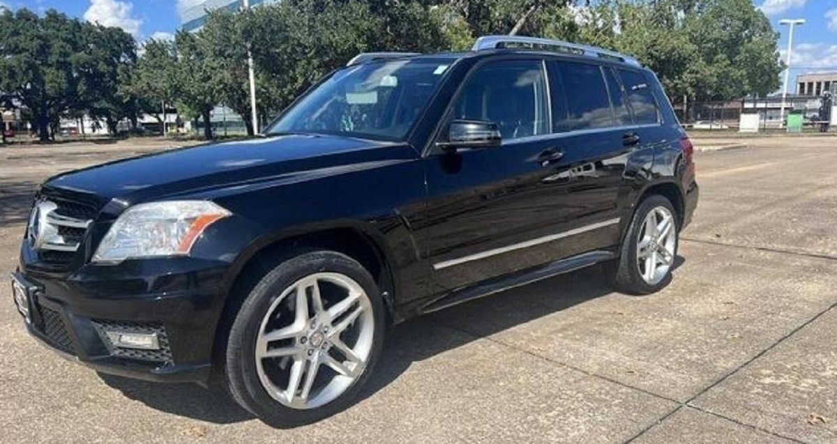 Grupi i Laert Haxhiut/ Policia sekuestron “Benz”-in e Klea Gjatës