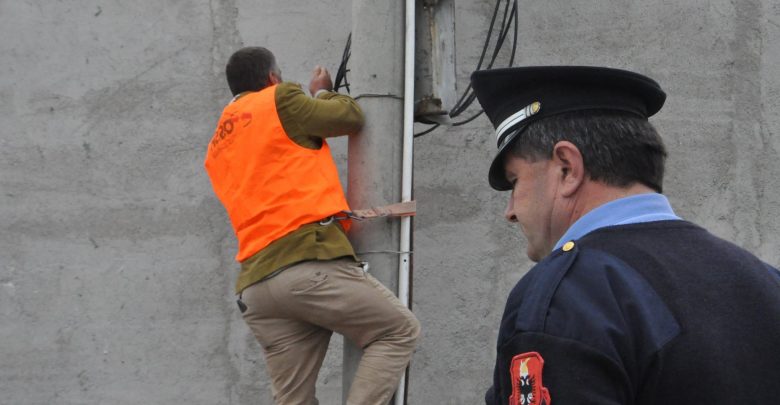 Ishte shpallur në kërkim për vjedhje të energjisë elektrike, arrestohet 60-vjeçari në Durrës