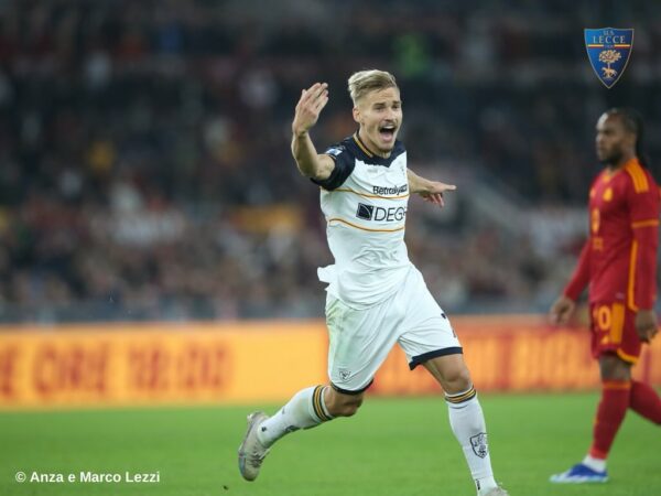 Lukaku “ëngjëll dhe djall”, Roma përmbys Leccen e Ramadanit në shtesë