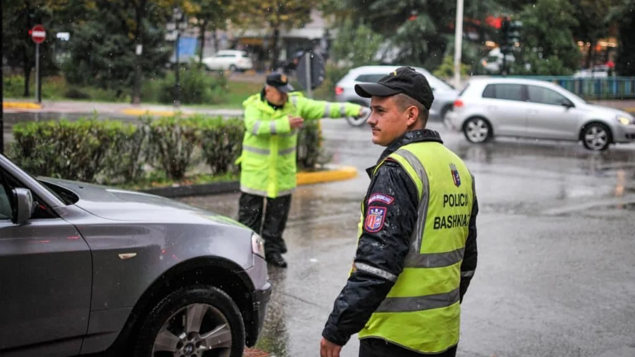 Mot i keq përfshin Shqipërinë, Rama: Strukturat shtetërore në terren, po sigurojnë kthimin në normalitet