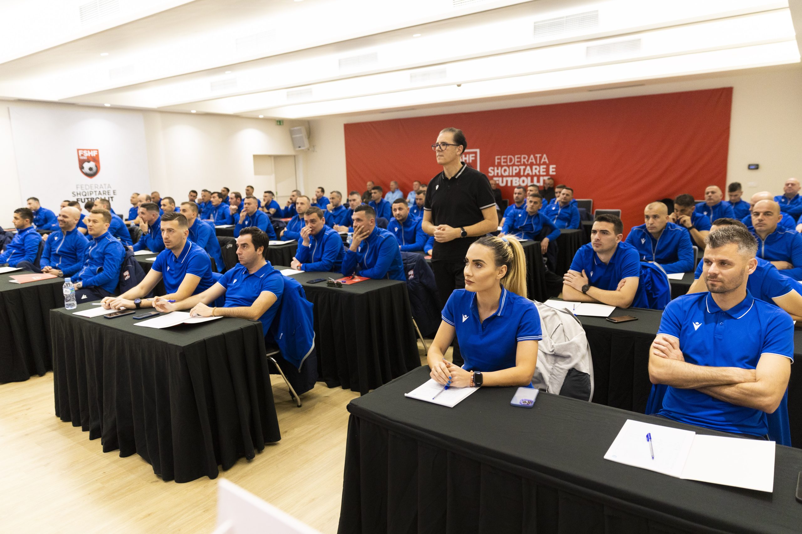 Gjyqtarët shqiptar do të gjykojnë në Europa League dhe Conference League