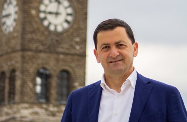 E trishtë! Vajza e Vangjel Tavos humb jetën në aksidentin tragjik: Këto janë fjalët më të vështira që shkruaj në jetën time