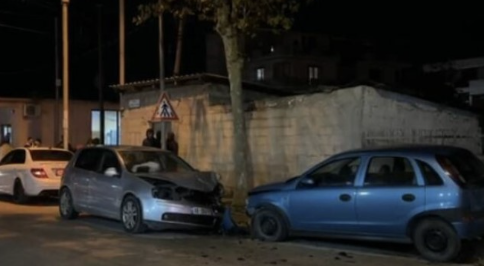 Aksident i katërfishtë, detajet e para