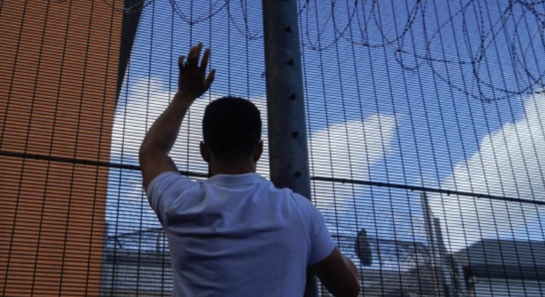 Vetëvrasja e shqiptarit në burgun anglez, rrëfehet shoku i tij: Na trajtojnë si kriminelë