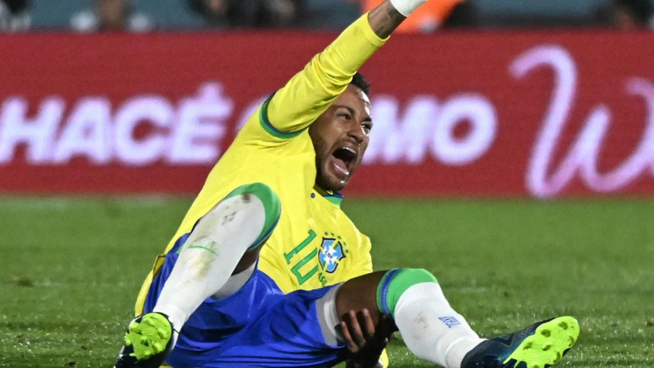 Katër orë në sallën e operacionit, Neymar kryen një nga ndërhyrjet më të vështira