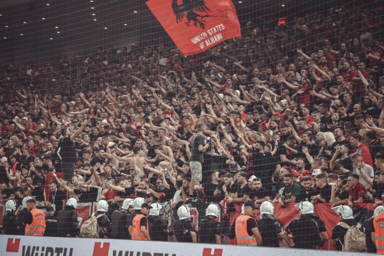 Përfitime rekord për arkën e FSHF-së nga biletat e shitura në Air Albania