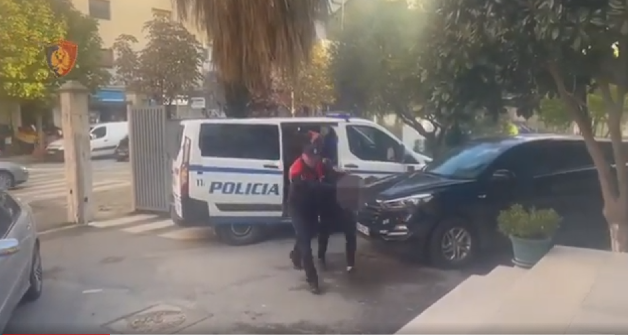 EMRAT/ Operacioni “Tempulli” prangos 4 të rinj në Kavajë (VIDEO)