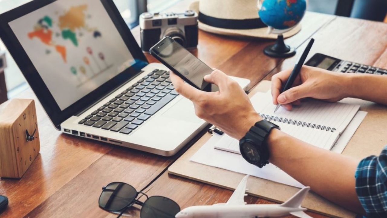 Hakerët janë aktiv çdo moment, ja si t’i fshini të dhënat personale nga interneti!