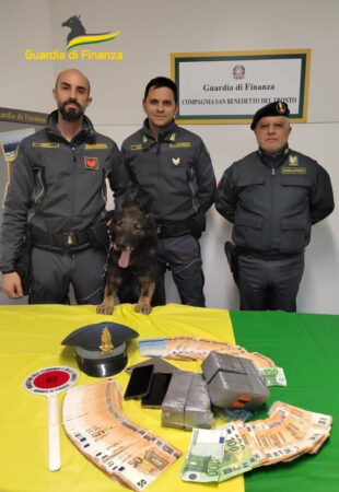 Me 2 kg kokainë në makinë, arrestohet shqiptari në Itali