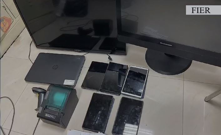 Kishte përshtatur lokalin për lojëra fati, arrestohet në flagrancë 30-vjeçari