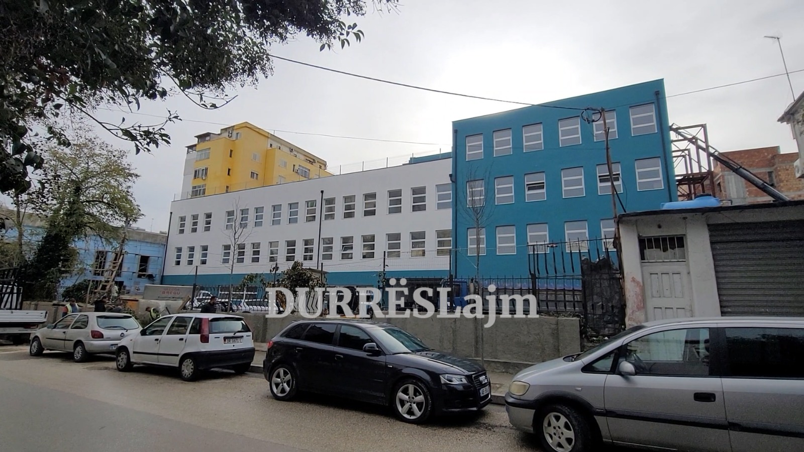 Durrës, drejt finalizimit punimet e rindërtimit tek shkolla “Eftali Koçi” (VIDEO)