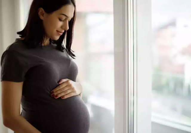 Arsyeja pse nëna duhet t’i flasë foshnjës gjatë shtatzënisë