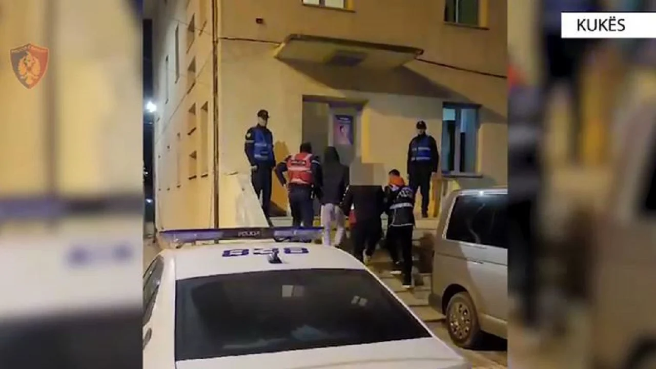 Kërcënuan me armë fqinjin dhe e dhunuan, arrestohen tre familjarët në Kukës