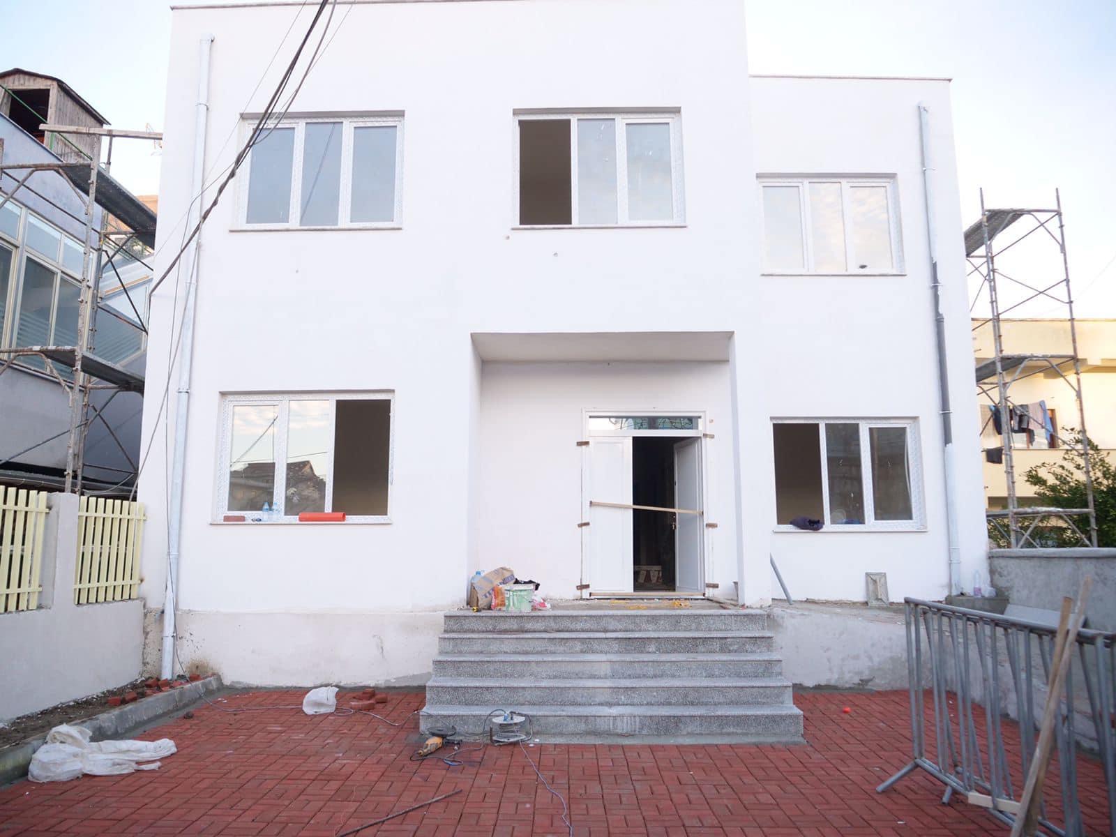 Durrësi me një qendër të re shëndetësore, ja ku po ndërtohet (FOTO)