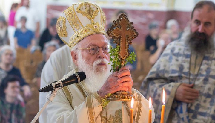 Krishtlindjet/ Mesazhi i Janullatos: Le të ecim para me durim në betejën që na pret!