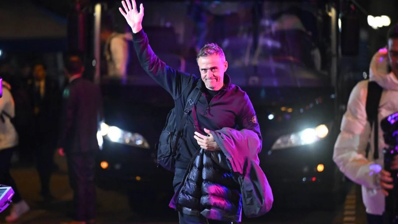 Luis Enrique: Kualifikim i merituar, përgatituni për një PSG “blind” në shkurt
