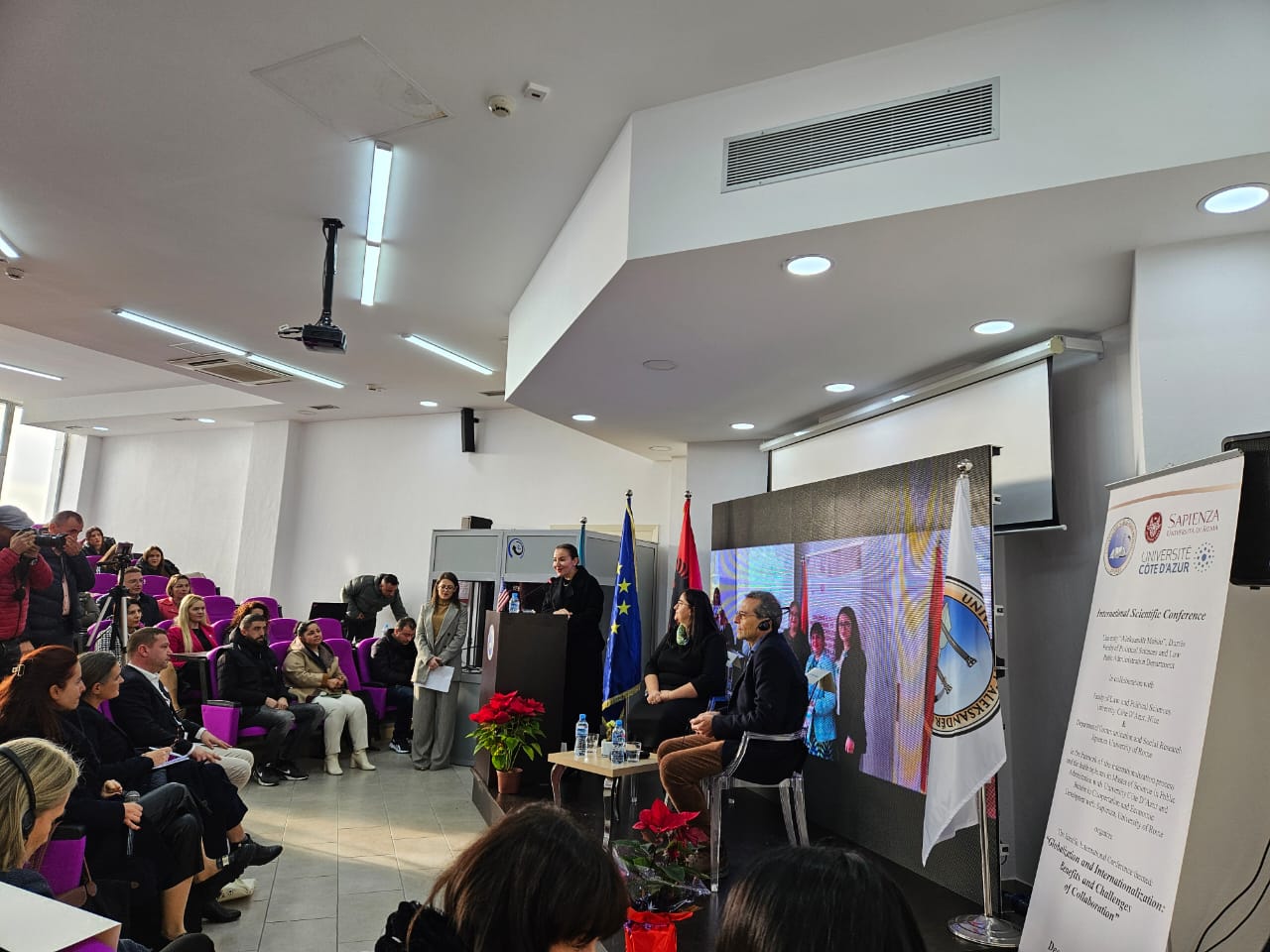 Organizohet konferenca ndërkombëtare për diplomat e dyfishta në UAMD, Sotirofski: Një nga arritjet më të rëndësishme të universitetit