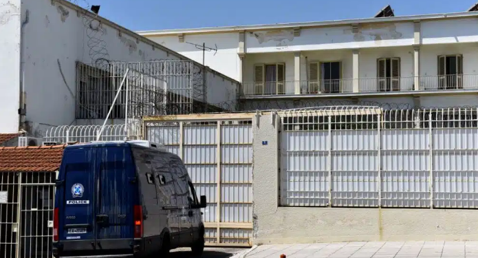 Sherr mes të burgosurve në Koridhalos në Greqi, dy të plagosur, njëri prej tyre shqiptar