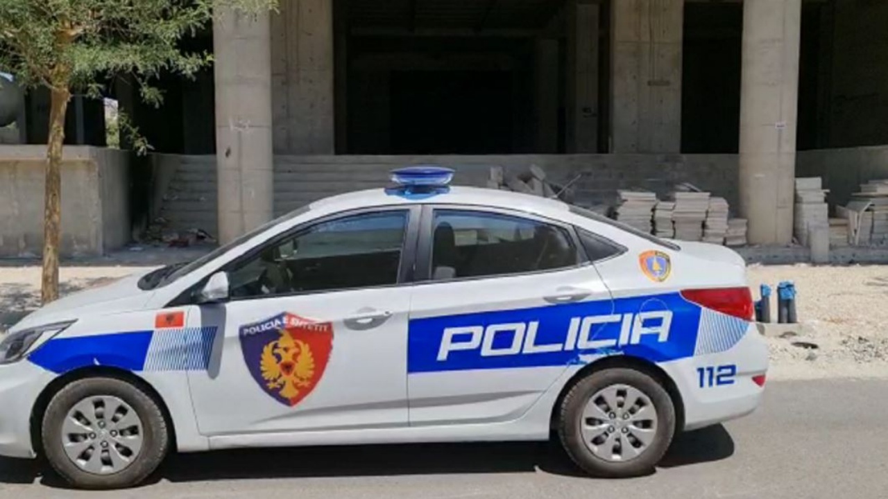 U zu për motive pronësie dhe goditi me sende të forta bashkëfshatarin, arrestohet një 46-vjeçar