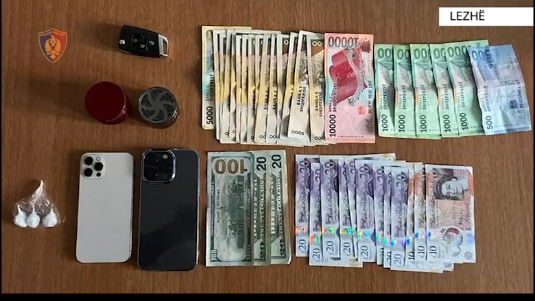 EMRAT/ Njëri në Shëngjin e tjetri në qendër të Lezhës, 2 të rinjtë kapen me doza kokaine e kanabisi gati për shitje