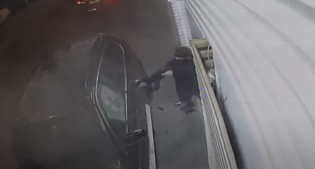 Shqiptarë, të përfshirë në vrasjen e mafiozit grek? Vrasësit me pagesë u paguan 300 mijë euro