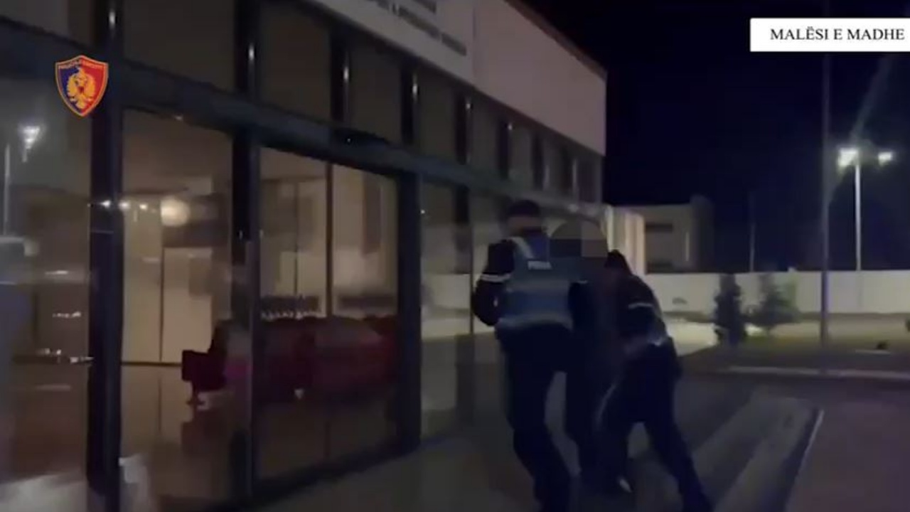 U kapën me 26.4 kg kanabis në Malësi të Madhe, arrestohen babë e bir