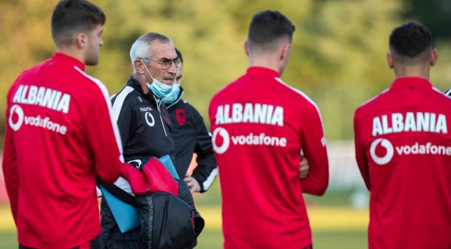 Reja: Asllani ka dhunti të jashtëzakonshme, por duhet të luajë thjesht