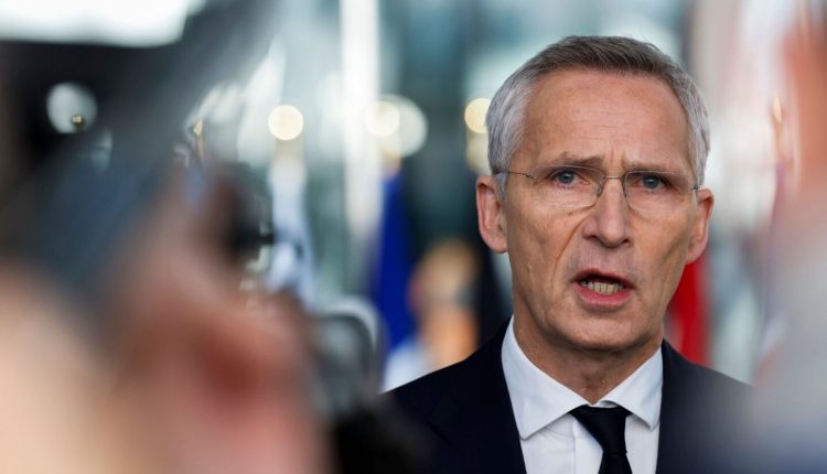 Stoltenberg: Situata në Ballkan e brishtë, me potencial për tensione në Kosovë e Bosnje