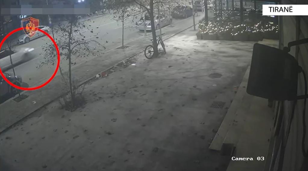 Djegia e automjetit në “Unazën e Re” që u raportua si aksidentale, shpallen në kërkim dy persona nga Maqedonia e Veriut