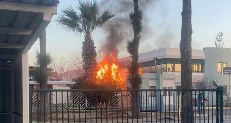 Përfshihet nga zjarri fabrika e parfumeve në Turqi, 1 i vdekur dhe 3 të plagosur